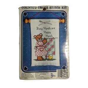 The New Berlin Co | NEW counted cross stitch kit 30583